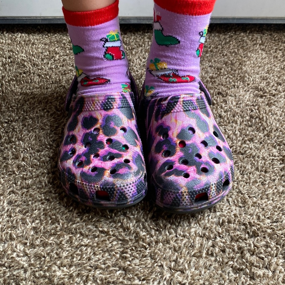 Crocs purple pink leopard print girls size C12